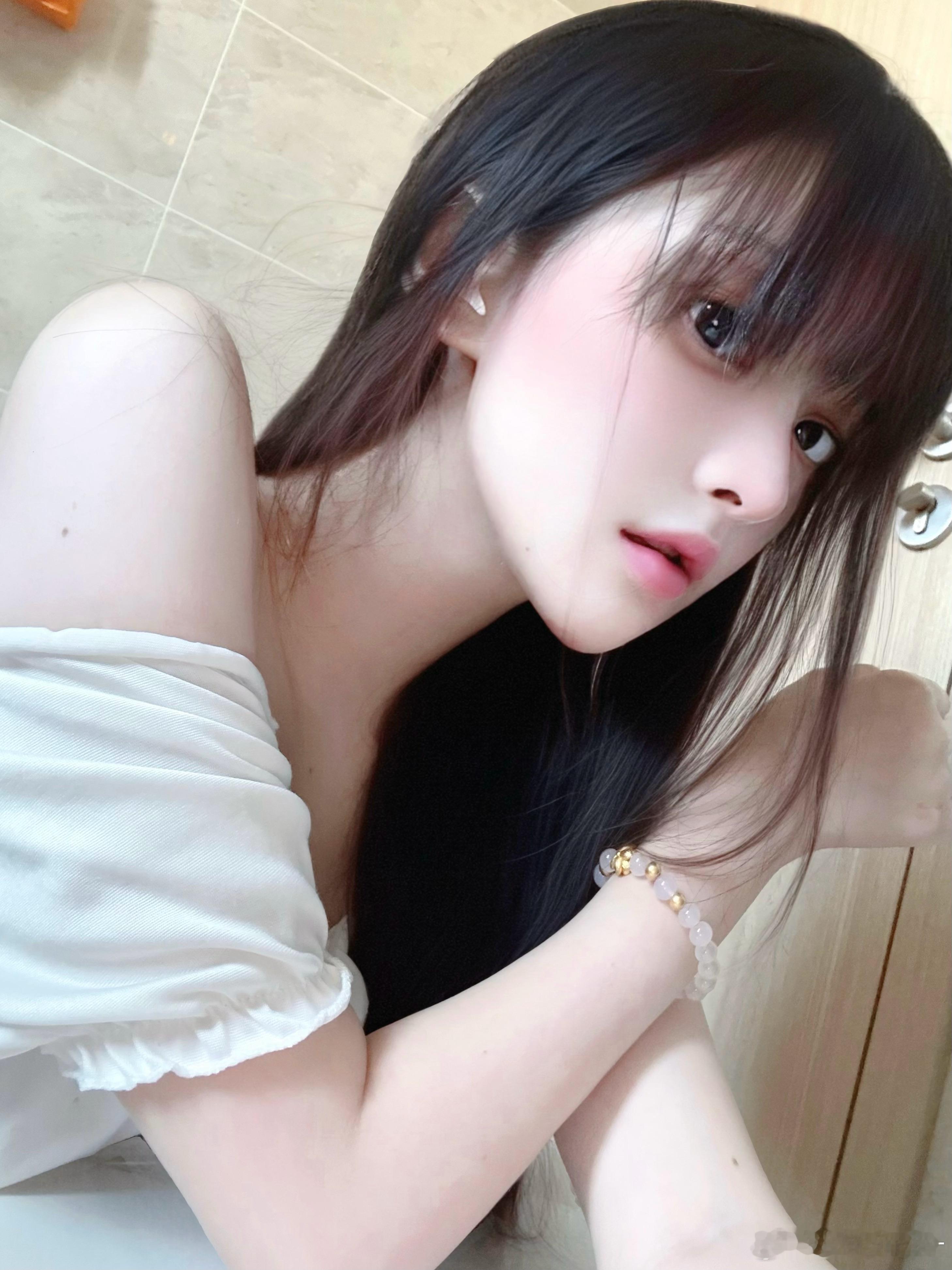 婊气冲天 ​​​