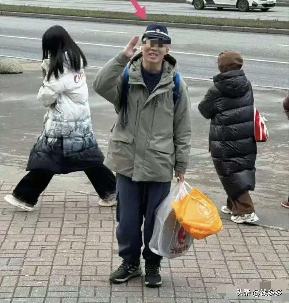 细思极恐！
陈宇昕是什么时候学的日语？又是在哪里学的？

结合全网曝光的细节，根