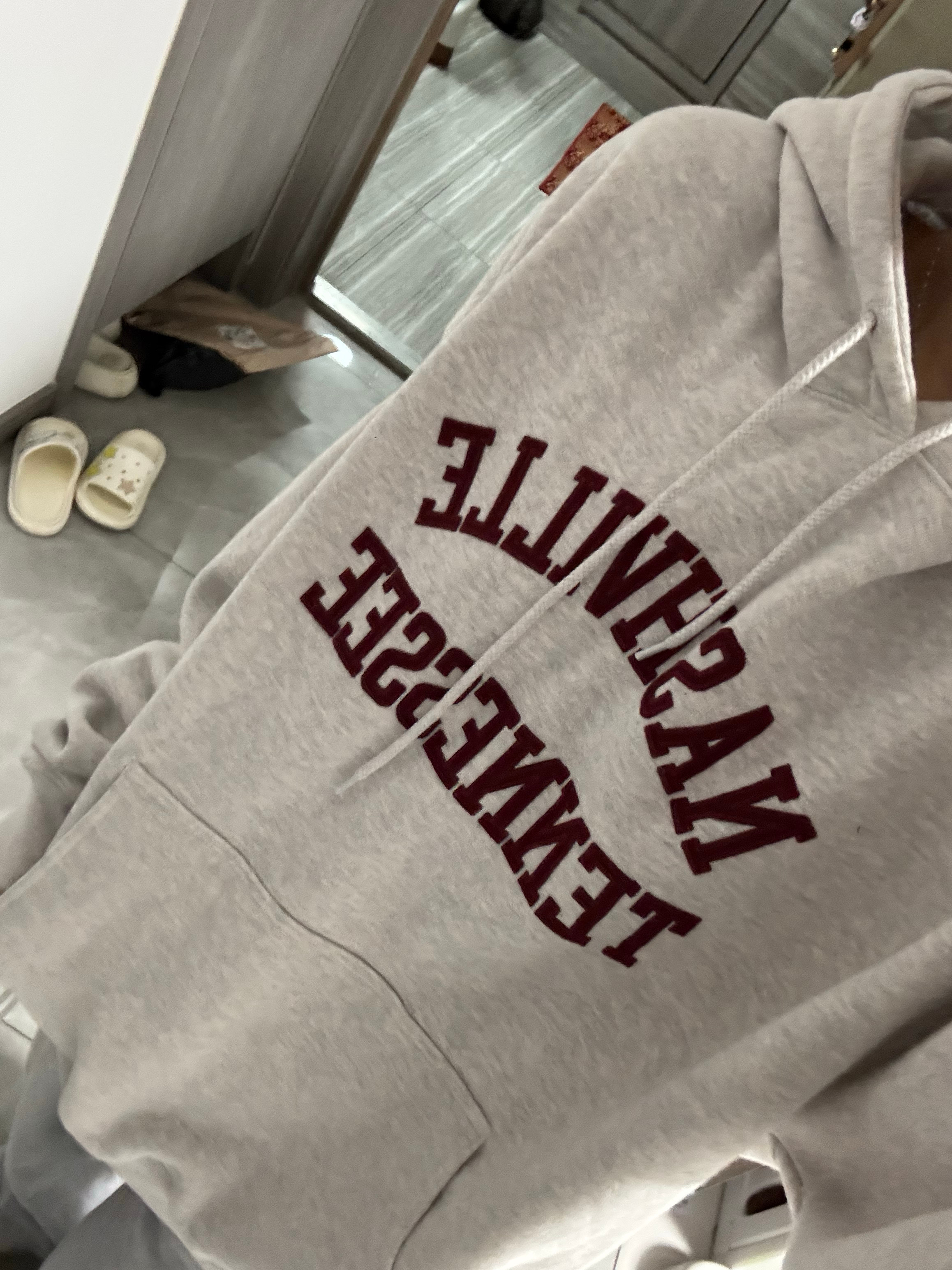 喜欢春天，套个卫衣直接出门了 