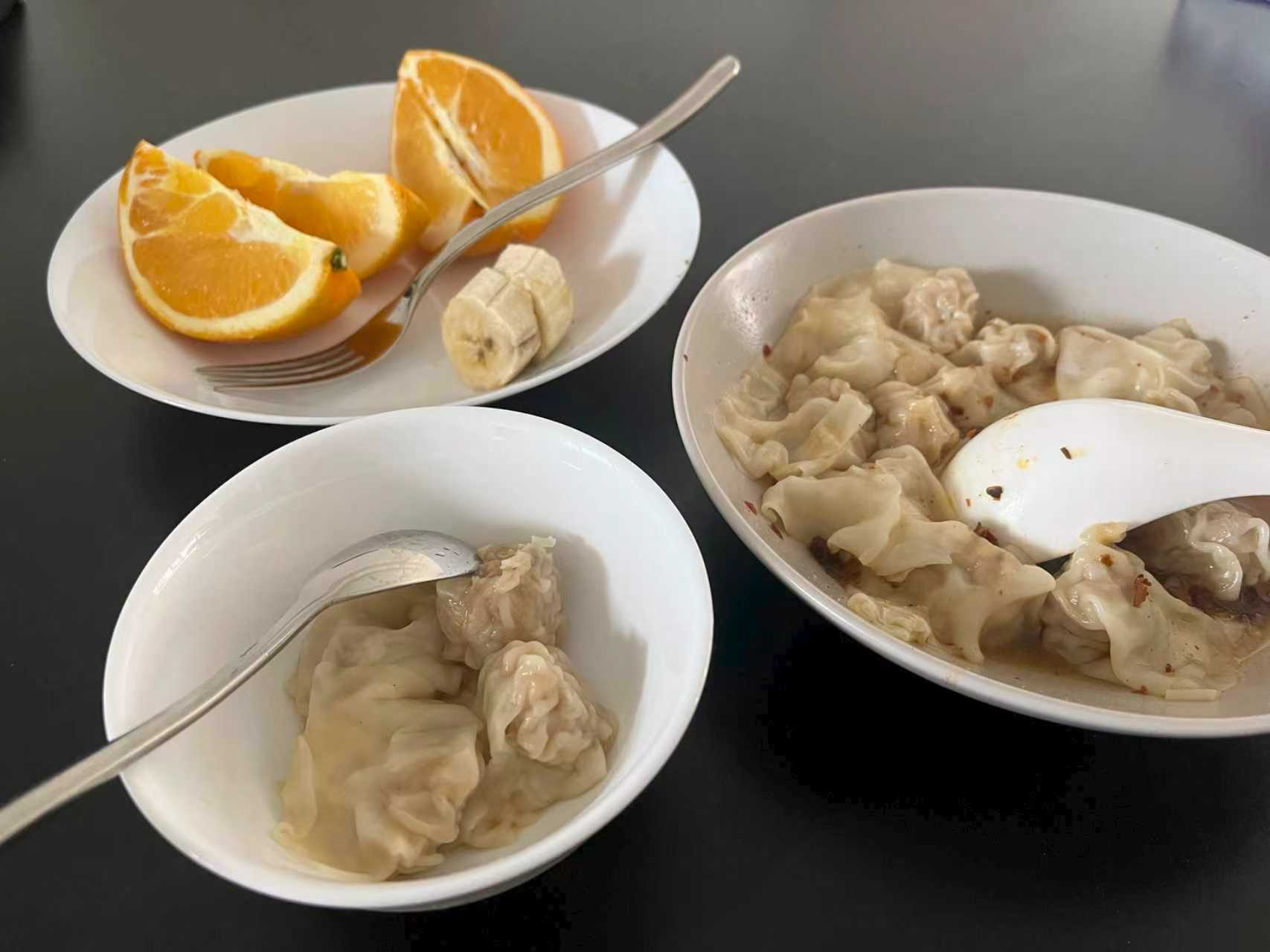 🍝･ᴗ･🍴 肚子饱了，心情就好了 