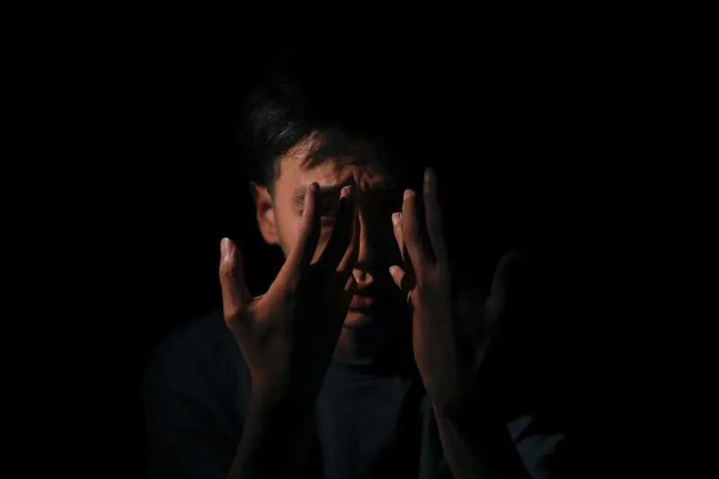 广东廉江这起灭门惨案太让人痛心。今年3月27日晚，同村邻居叶德志手持菜刀，将一家