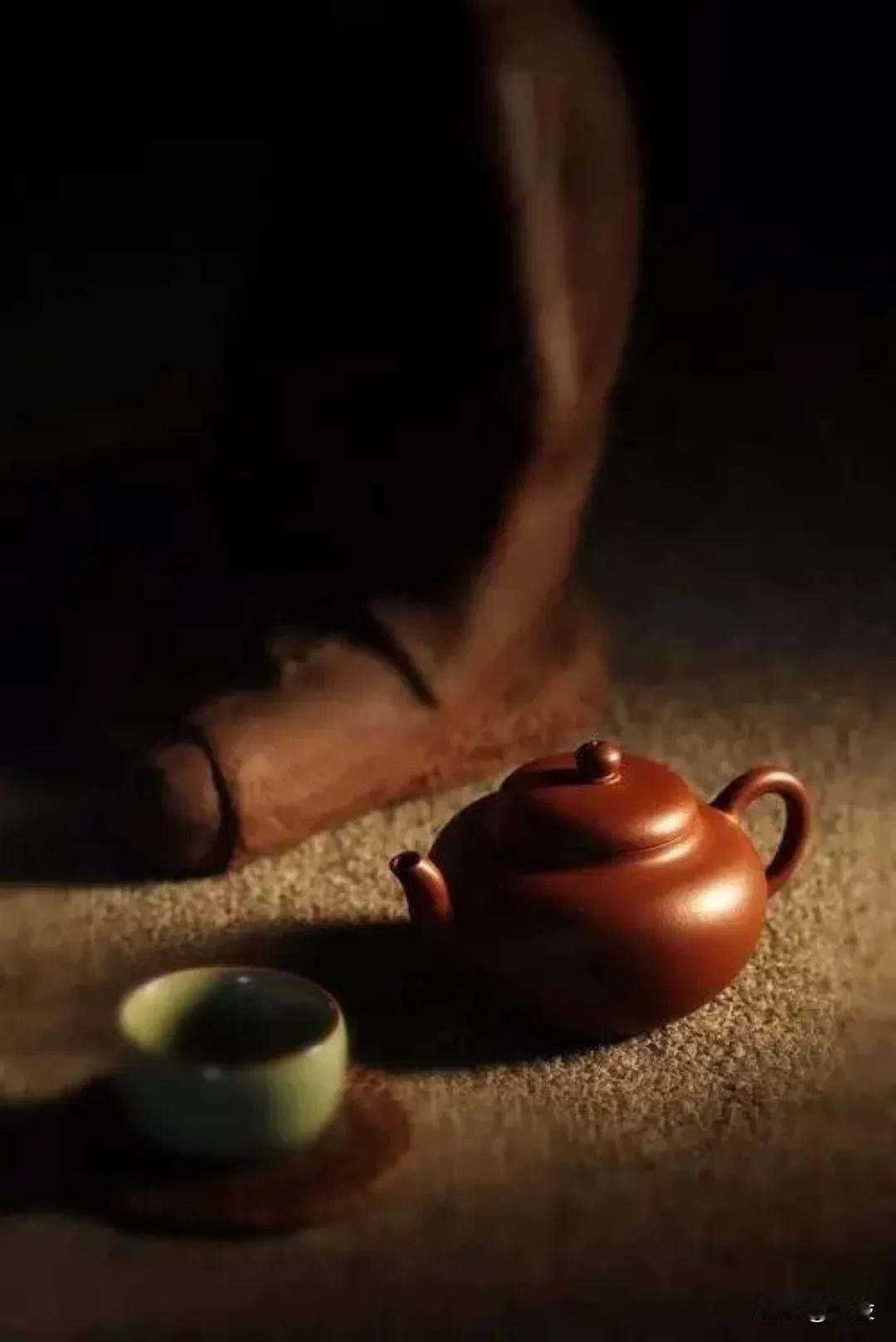 做交易给我带来的好处。

首先，肯定是工作时间和地点上的自由，随时随地只要有网络