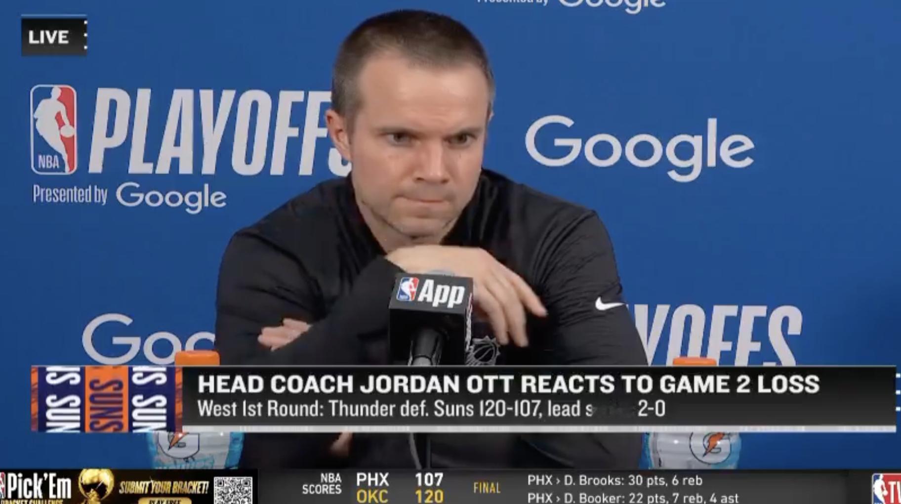 谈及布克吃到技术犯规，太阳主教练：“我们没有得到任何解释。裁判们直接就翻篇了，速