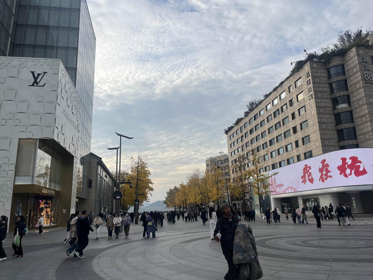 养生其实就是在养一颗平常心，包容心，也是在修心！

病基本都是气出来的，药都是给