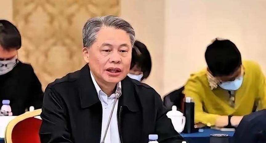 终于有人敢说真话了！全国政协委员黄德宽一针见血：全世界找不出第二个国家，像我们这
