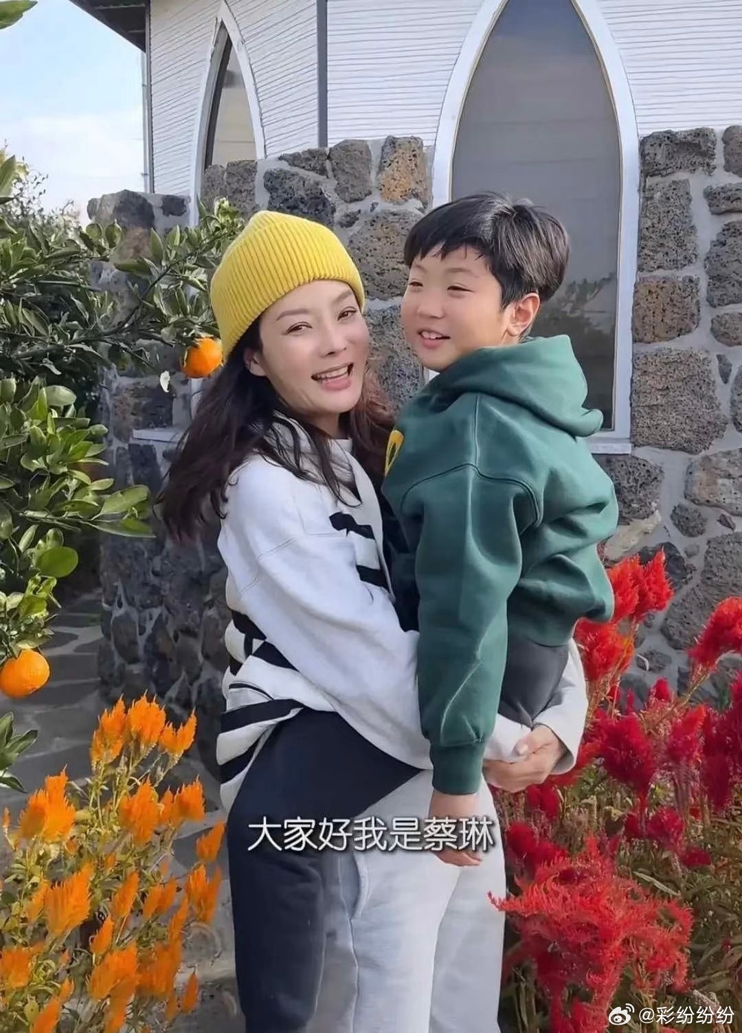 婚姻最需要的其实不是金钱爱情，两个人要想走得长久，最需要的是相互包容与迁就像我邻