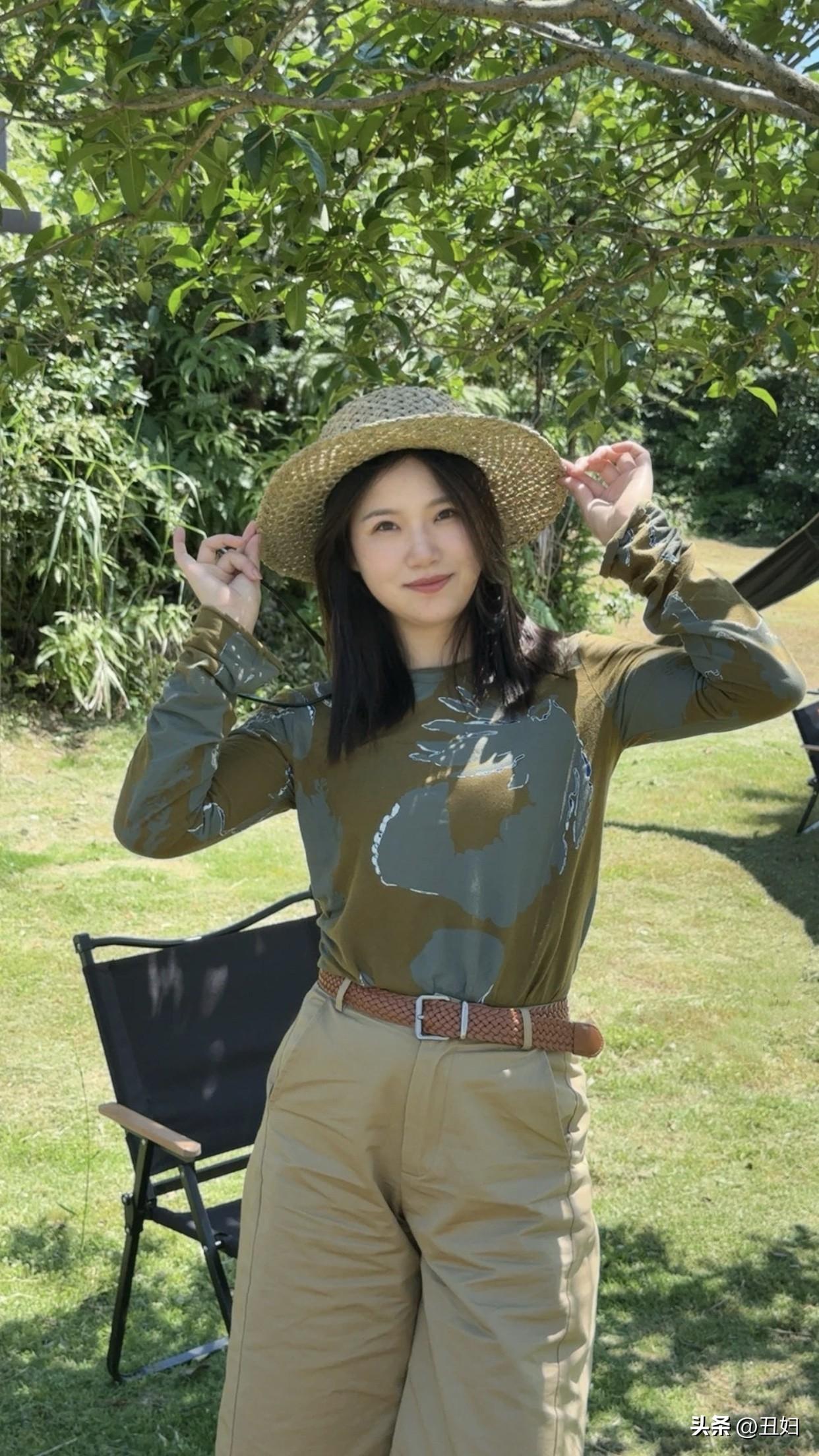 什么样的标准堪称是美女眼睛有神，仿佛能传达情感的眼睛会增加魅力。