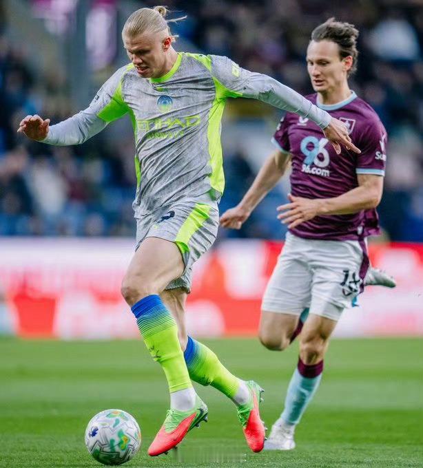 1:0！射门27对9，英超第34轮争冠大战，曼城客场1球小胜伯恩利，凭借进球优势