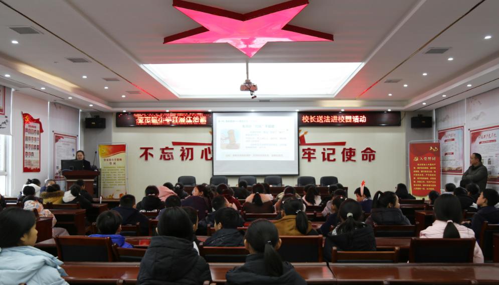 沉浸式普法进校园，荆州这堂法治课让孩子学会保护自己
很多孩子不懂规则边界，遇到问