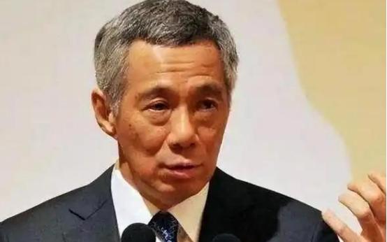 网上有位新加坡华人是这么认为的，别再把我们当“自家人”了！这话听着扎心，但句句是