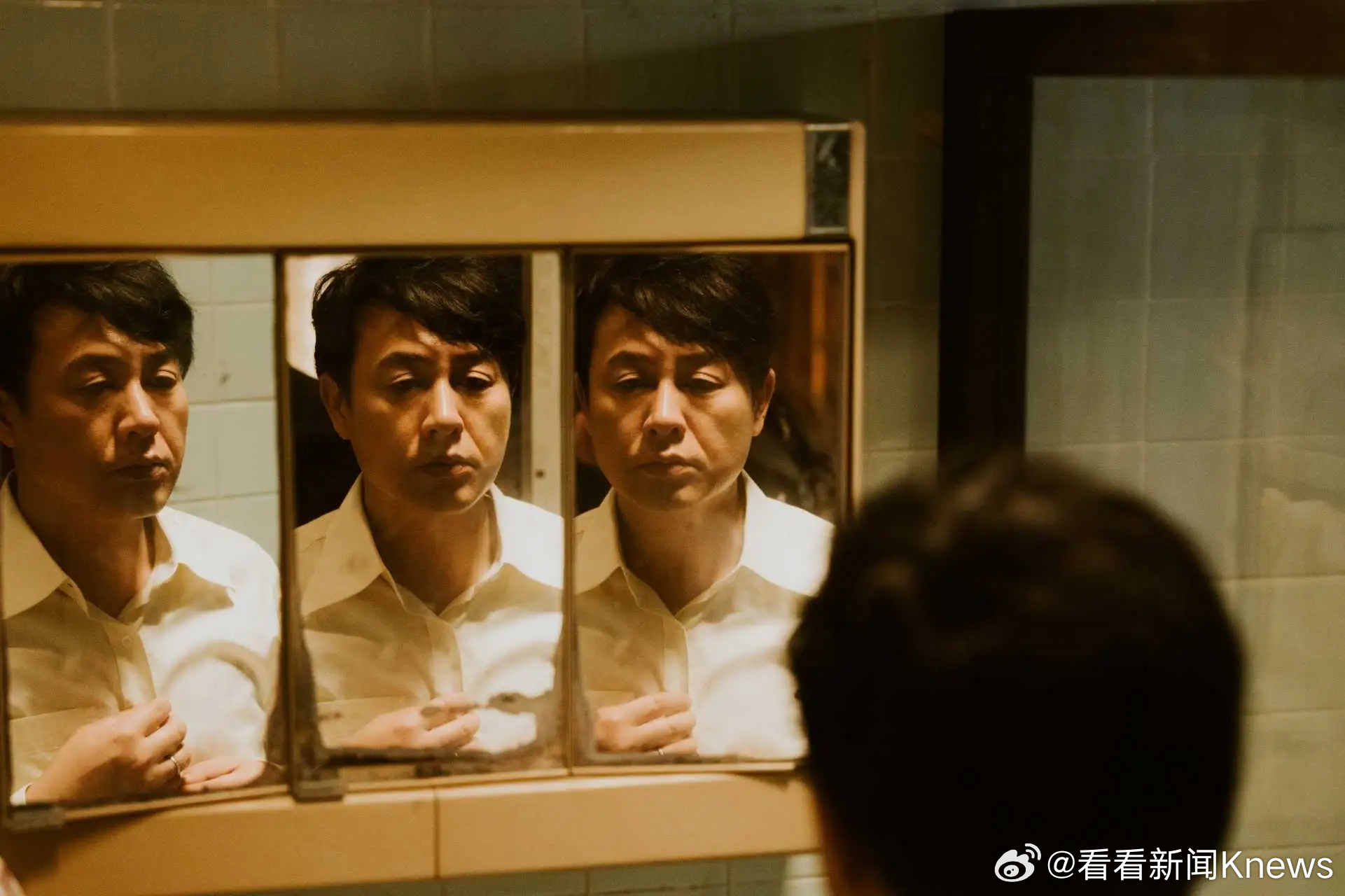 【#金爵奖最佳男演员张颂文# 】第28届颁奖典礼上，凭借《纸盒藏迷》获得金爵奖最