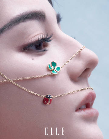 迪丽热巴ELLE 3月刊开季封面，少年感短发、黑长直，脸链，每一面都太好看了