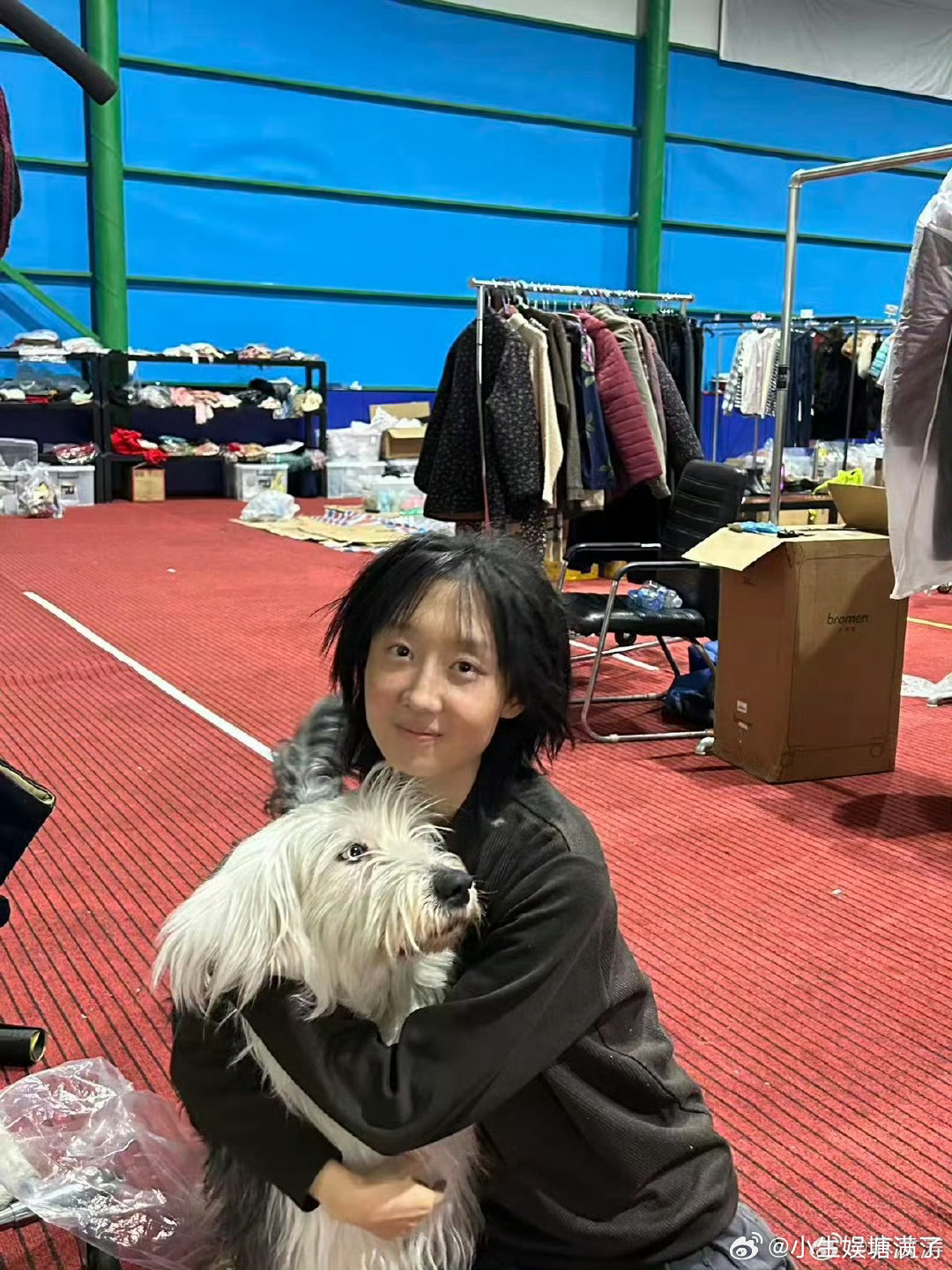 内娱苦瓜赛道上新最无声的角色，偏偏最有力量。曲禾用眼神、微表情、肢体细节，把底层