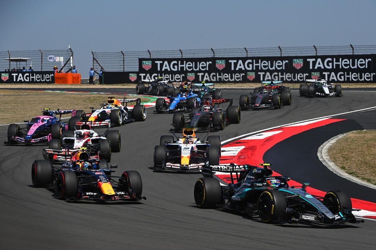 2026 F1美国站：车手不是在开车，是在跟电池打架！
2026新规把F1赛车砍