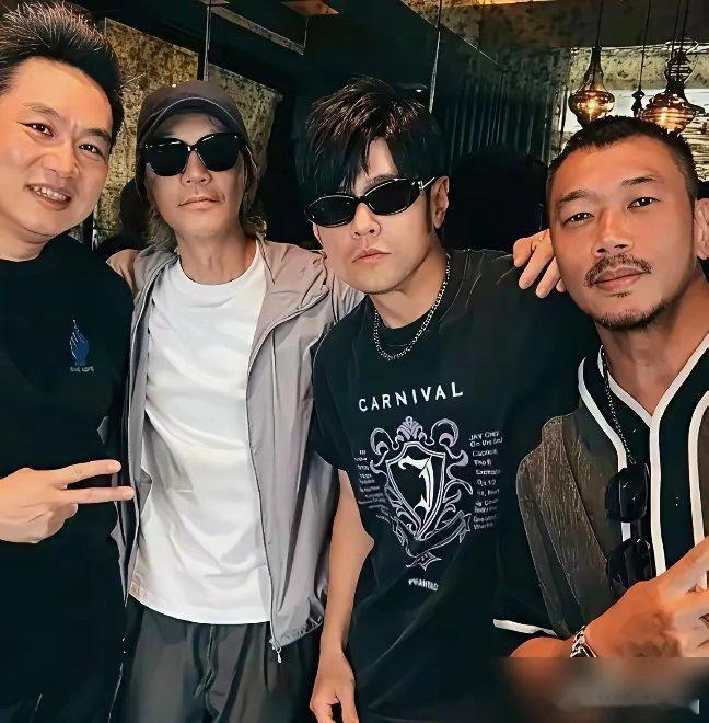 星爷藏得太深了，电影明天就上，主题曲居然是周杰伦唱的！这俩王炸，上一次联手还是2