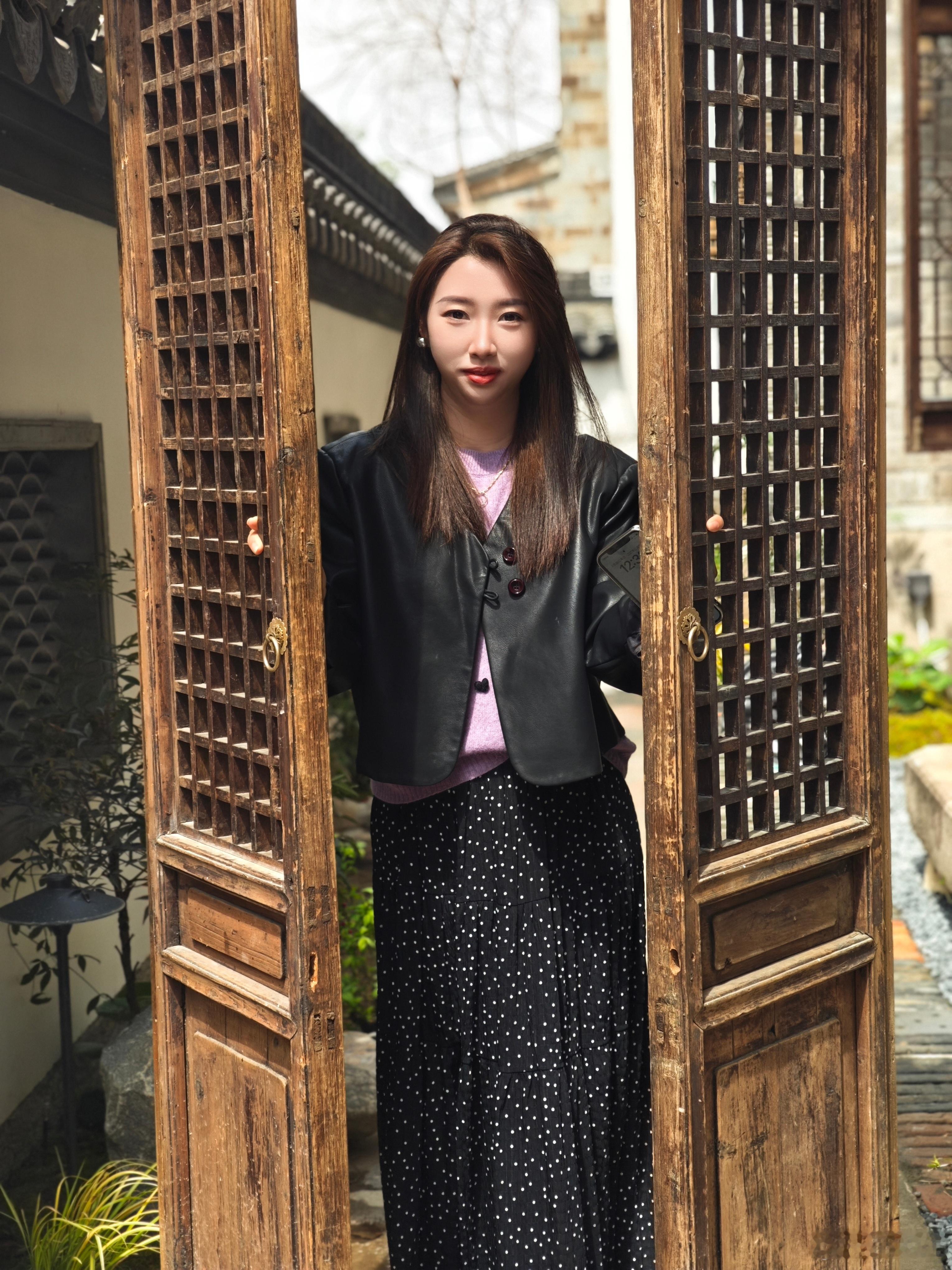 记录生活的点点滴滴格物悦己，心生欢喜，是一种生活态度。生活的丰盈，不在于口袋的大