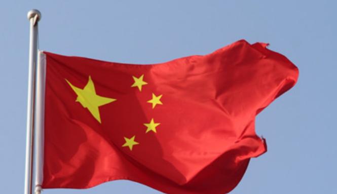 全球和平，凭什么要中国牺牲安全来换？
到了2026年7月，一边是中国上半年货物贸