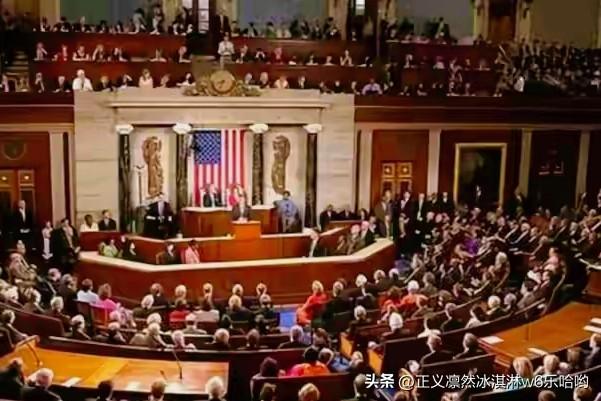 特朗普执意对欧盟加征关税，原因挺复杂。他称欧盟在贸易上“难打交道”，美欧贸易磋商