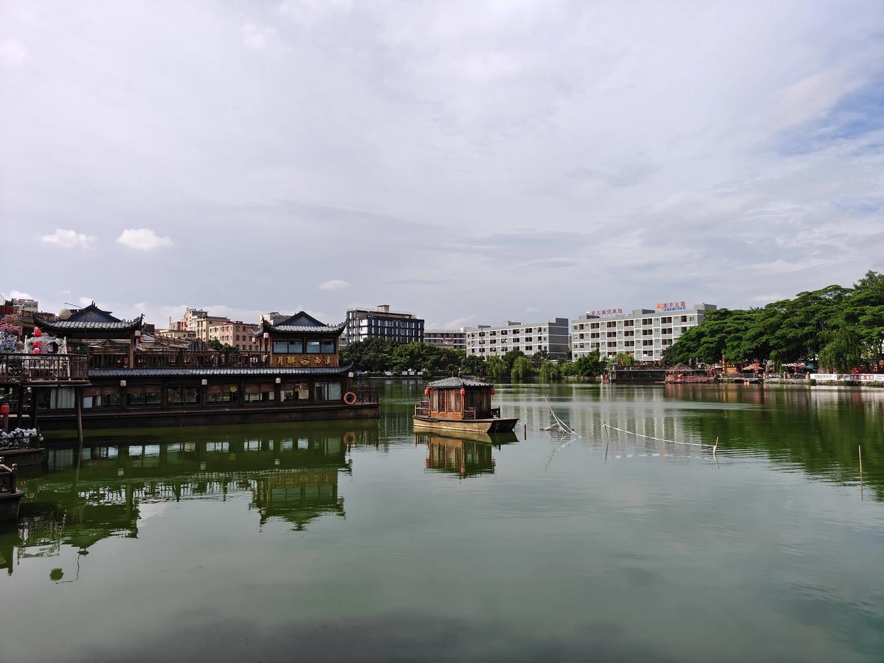西溪人民欢迎您

西溪是中国福建省厦门市独流入海河流、西溪地处丽水市莲都区西北部