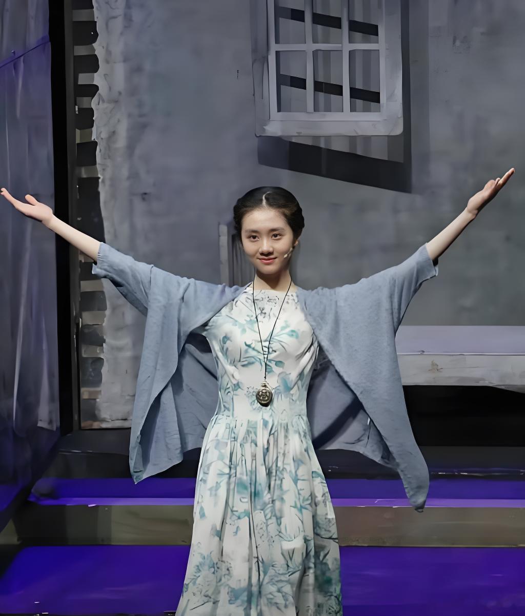 黄多多能不能马上进组黄多多能不能马上进组网传黄多多将7月进组出演《百妖谱》女主，