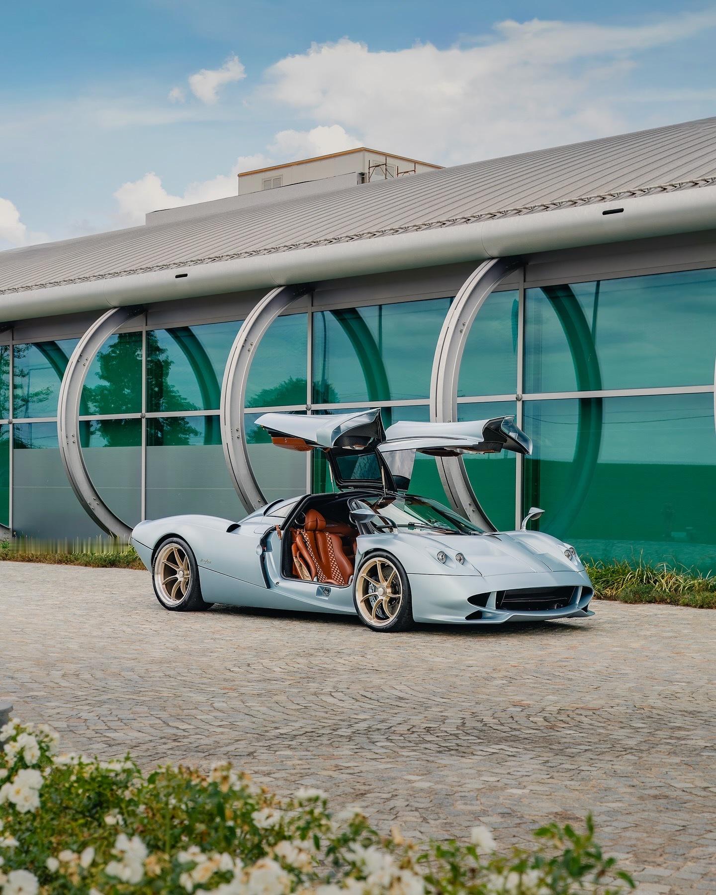 帕加尼Huayra Codalunga。它是帕加尼基于Huayra打造的限量版车