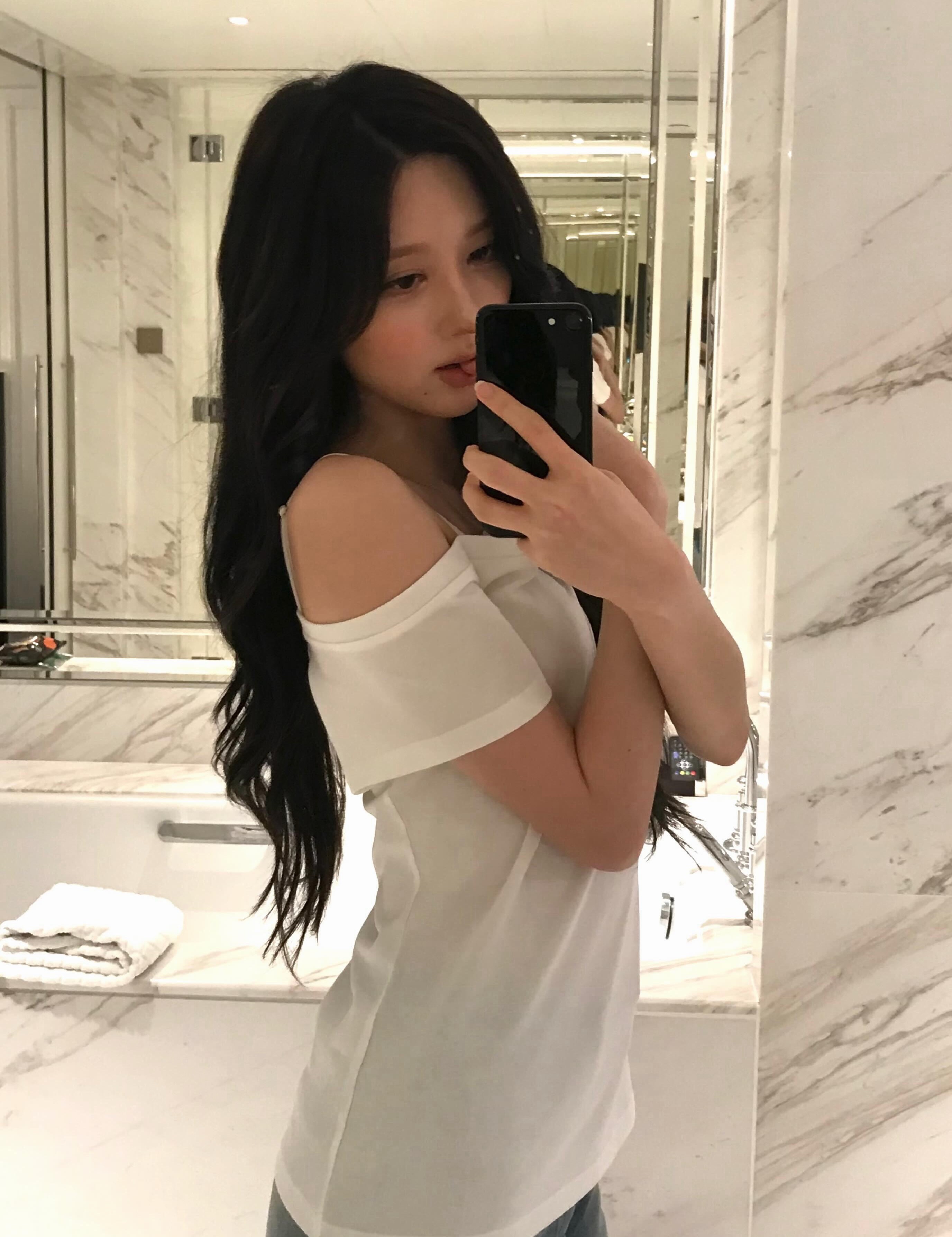 金秋天🦋💜🤳✨🧩 