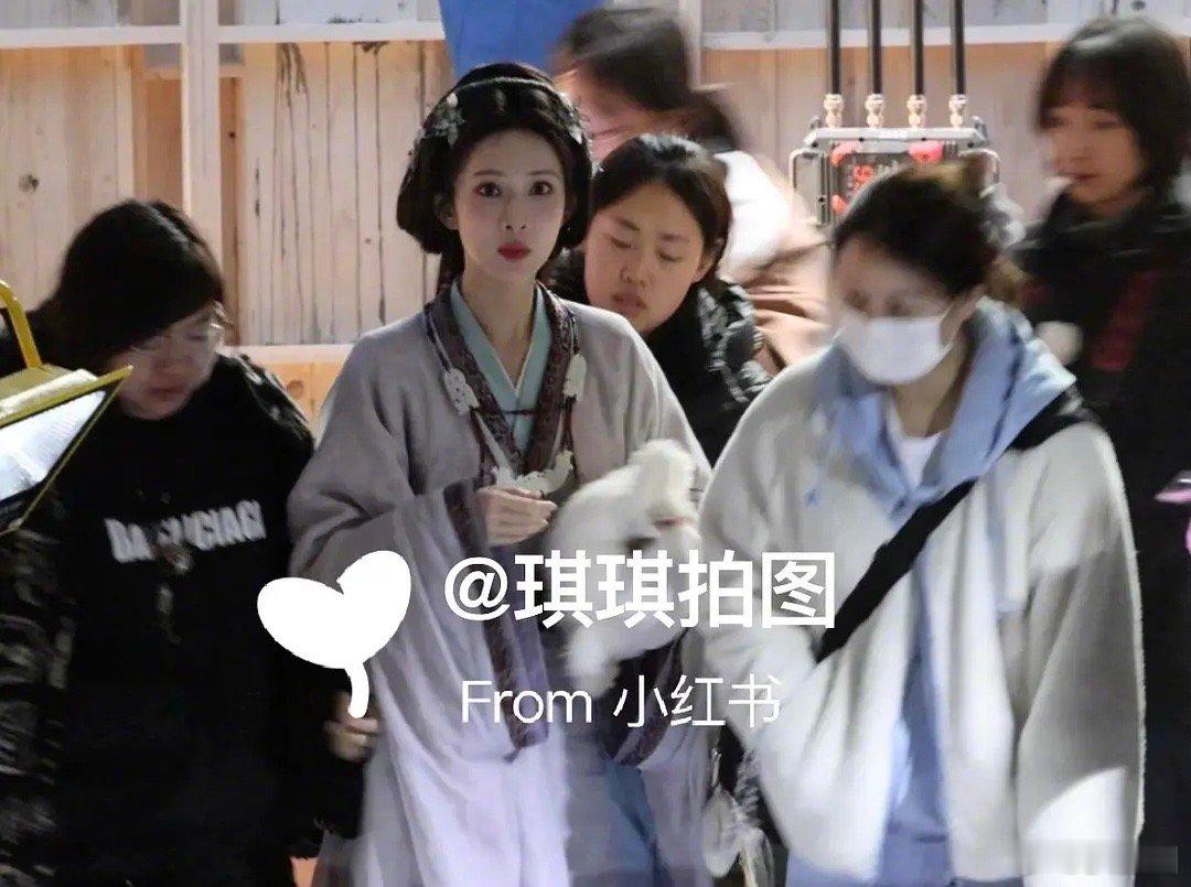 孟子义将门独后三套衣服路透，怎么样～ 