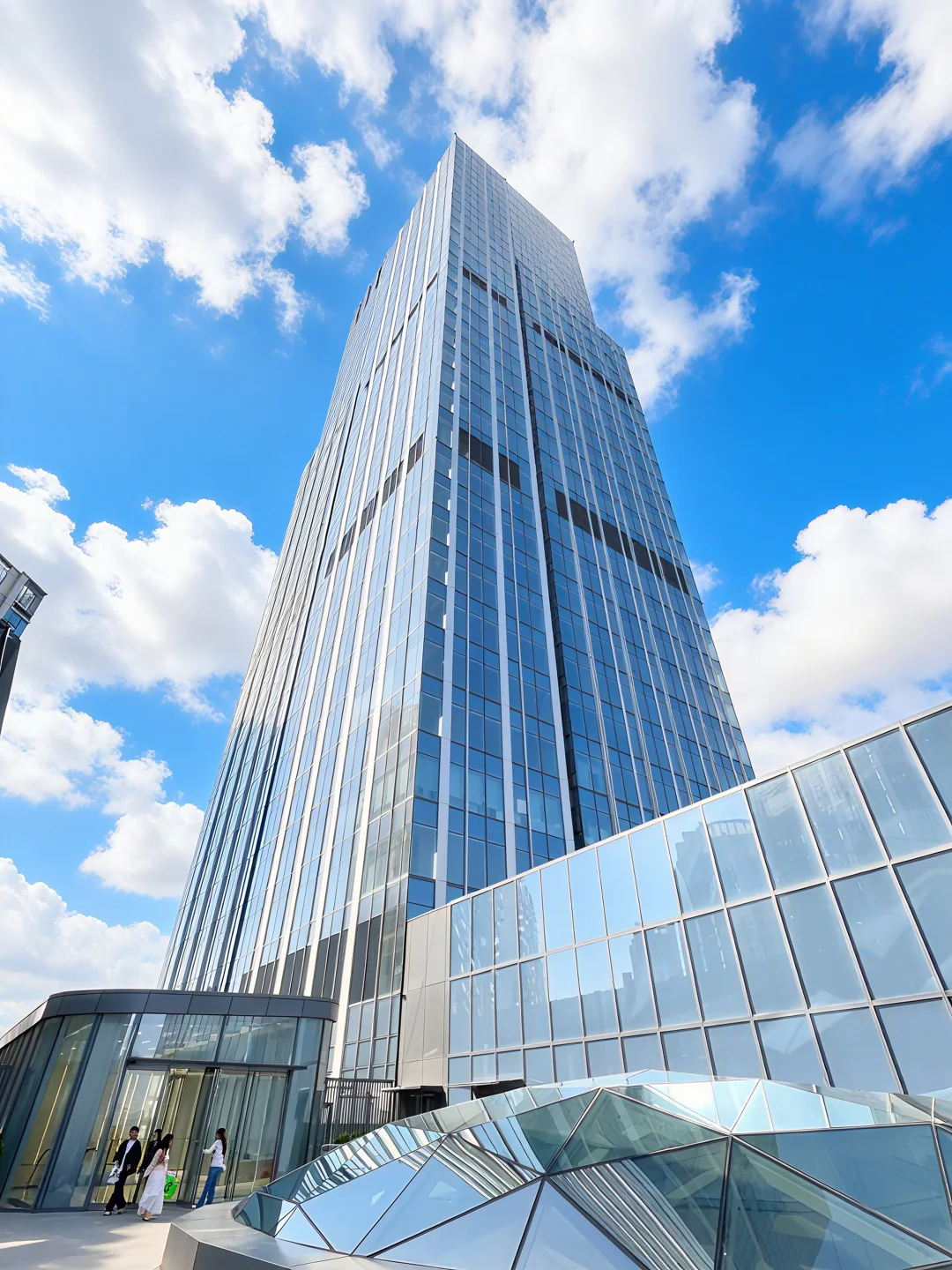 久等了！郑东万象城北区楼顶花园正式开放