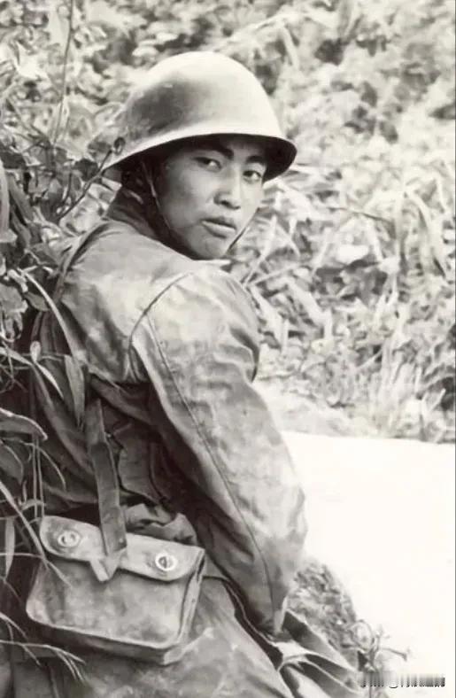 1984年，新兵张忠顺与大部队走散，不过他一点都不慌，反而乐呵呵地说：“政委说了