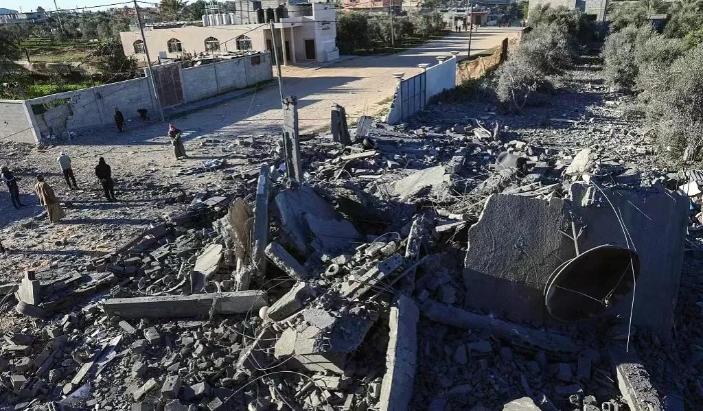 加沙地带卫生部门发布最新统计数据，犹太军队在加沙地带的行动已造成23843人死亡