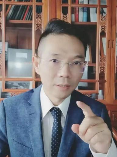 人民的好律师！
判决不理想还信法律吗？
李圣的回答亮了！


李圣被问到，
如果