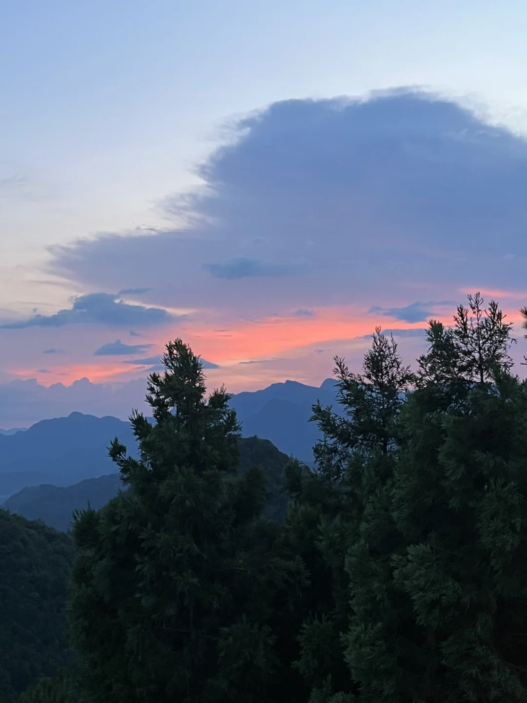 逃离酷暑🌿住进恩施山里看日破云海