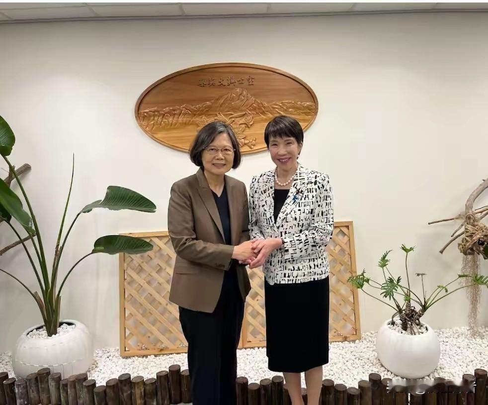 脑洞大开:假以时日，中国统一，日本被清算，这两个家伙该怎么处置?