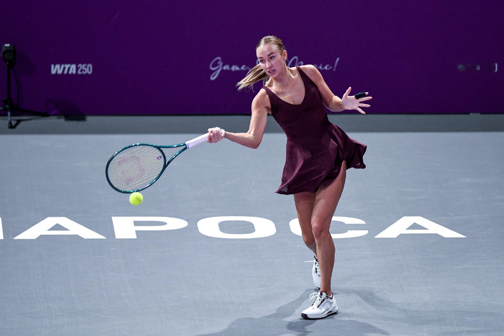 WTA250克卢日-纳波卡站，卫冕冠军、5号种子波塔波娃以1-6 6-4 6-3