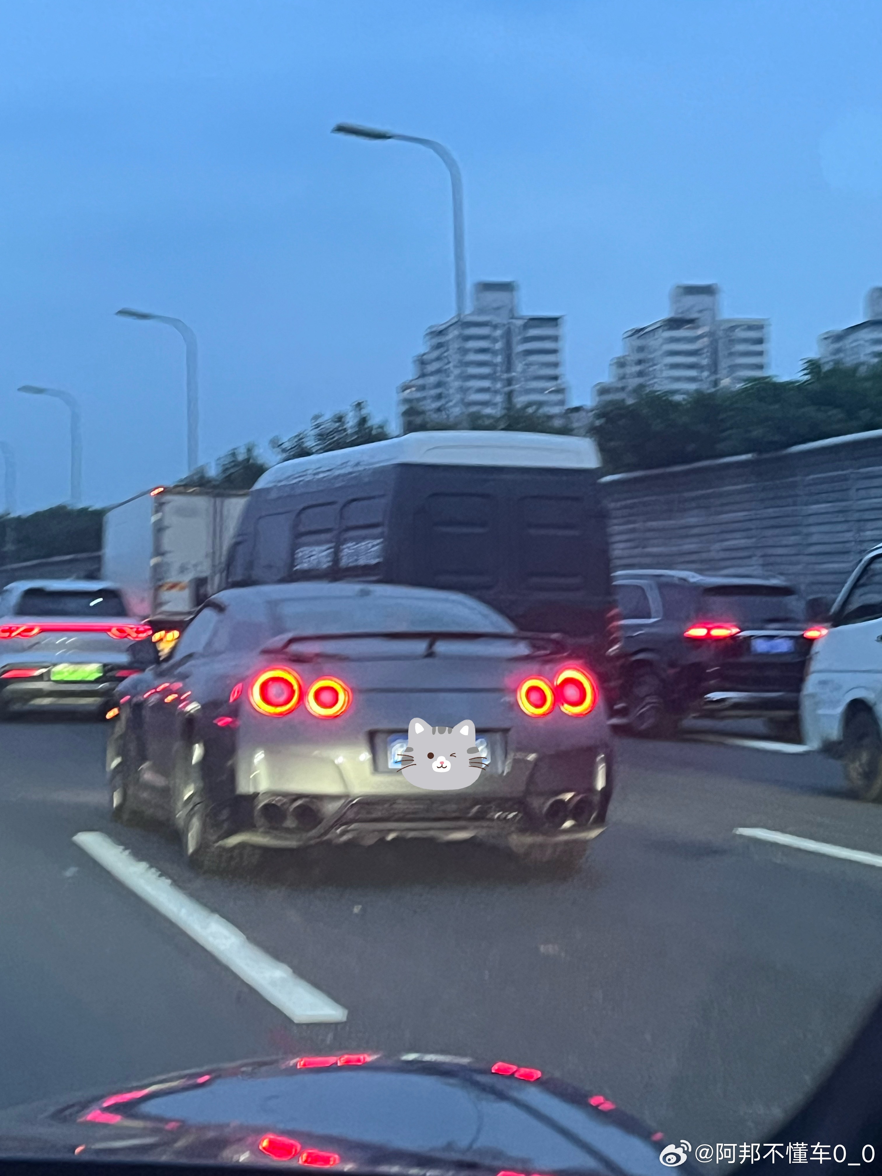 关于CC的费用问题，相信各位媒体人都有体会。问就是甲方没给，甚至25年的车，26