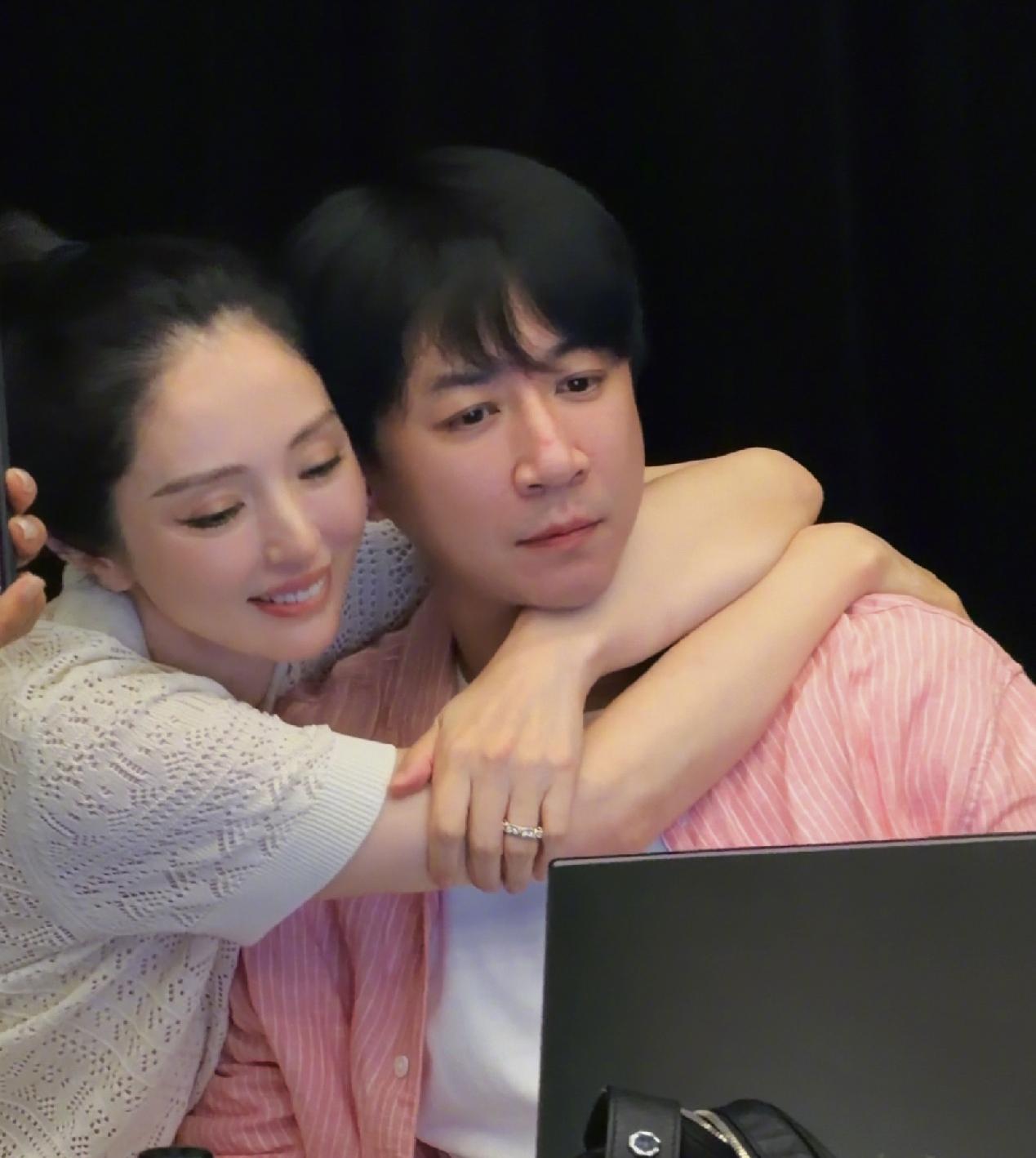 董璇，高调发文！

7月20日，董璇一改往日低调的风格，激动的一口气连发了9张图