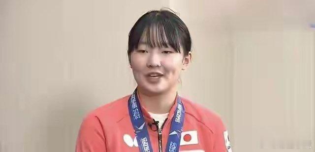 张本美和直言孙颖莎是怪物级选手 张本美和直言孙颖莎是怪物级选手，坦言差距巨大难逾