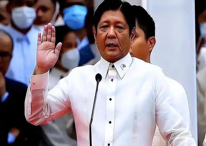 危险信号突然亮起！菲律宾做出罕见动作，撤回全部驻北京国防武官团队，中菲两军沟通渠
