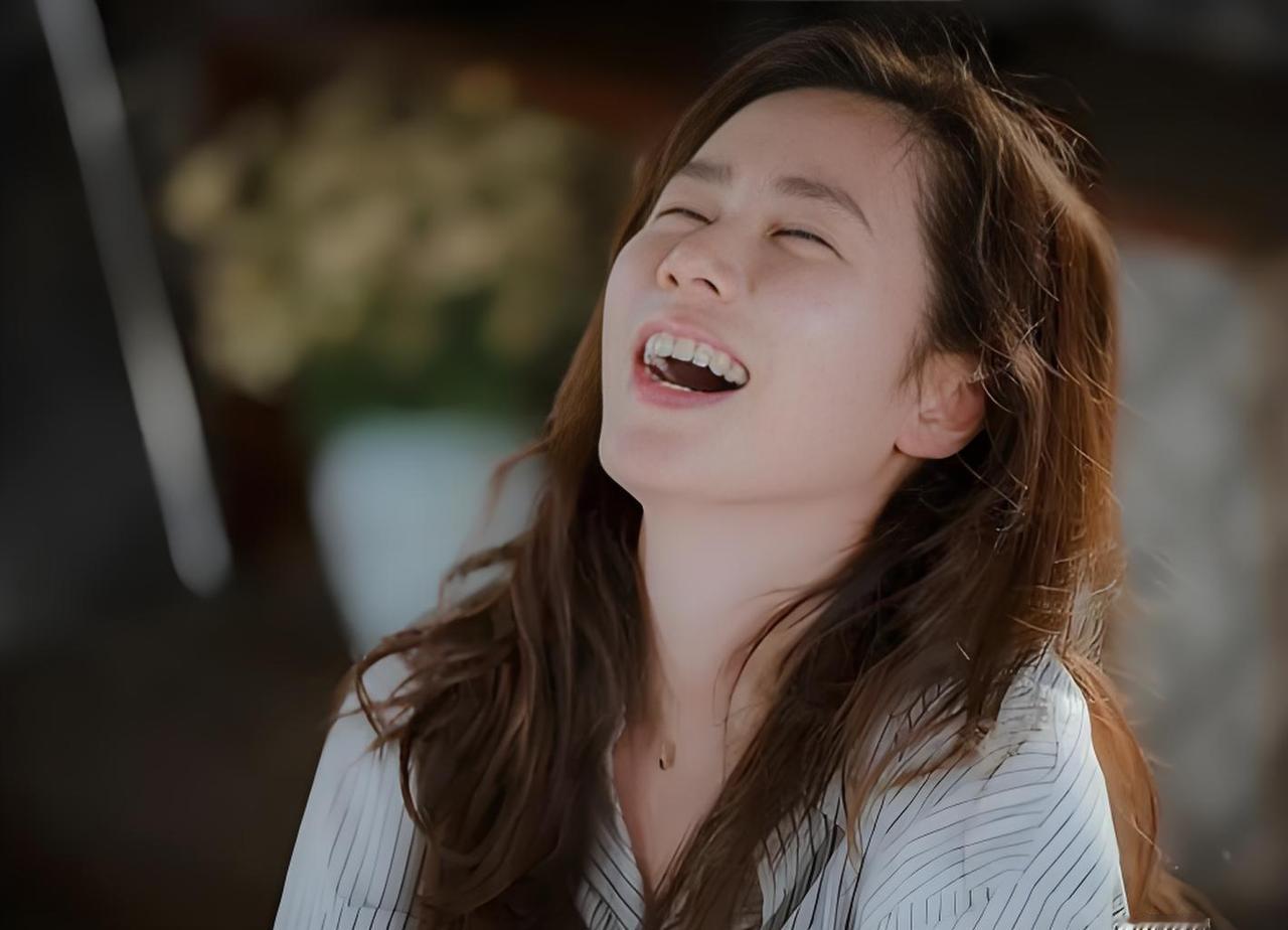 我终于理解，工地上的农民工，为什么大多都吸烟。

我发现，在建筑工地上辛勤劳动的