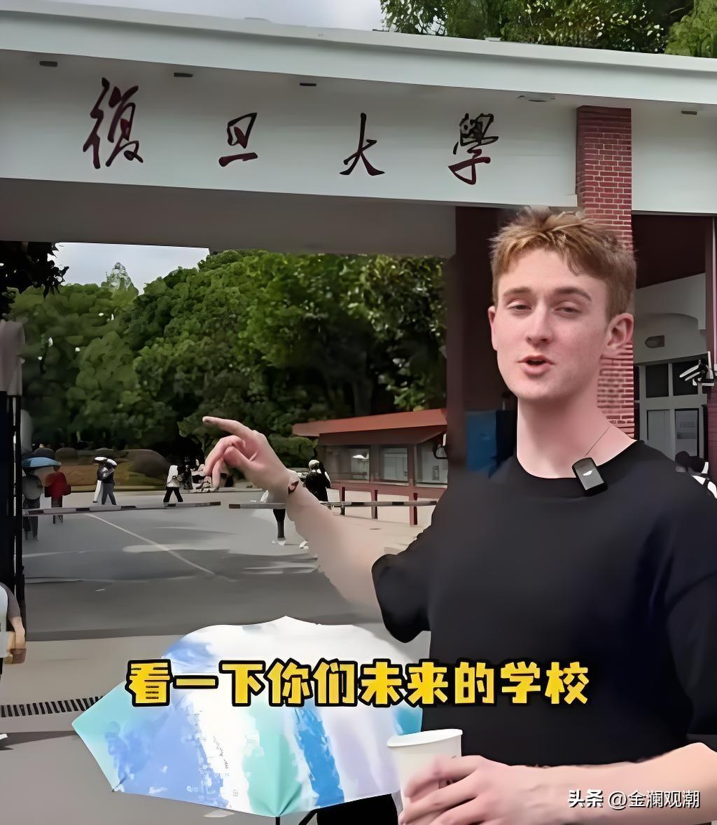 胡锡进说：王水牛根本不是复旦大学研究生…

那这个家伙究竟是个什么人？
王水牛英