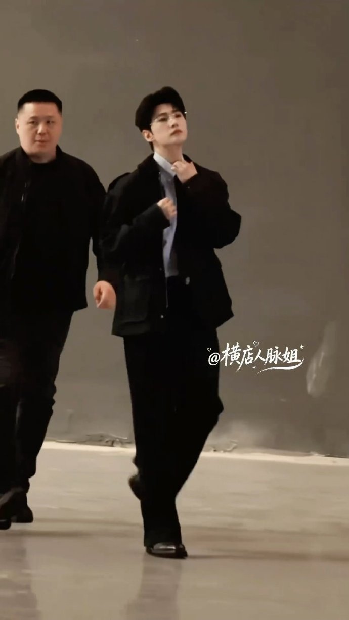 杨洋陈都灵时隔11年二搭杨洋陈都灵左耳迎来最强售后 杨洋陈都灵时隔11年二搭 杨