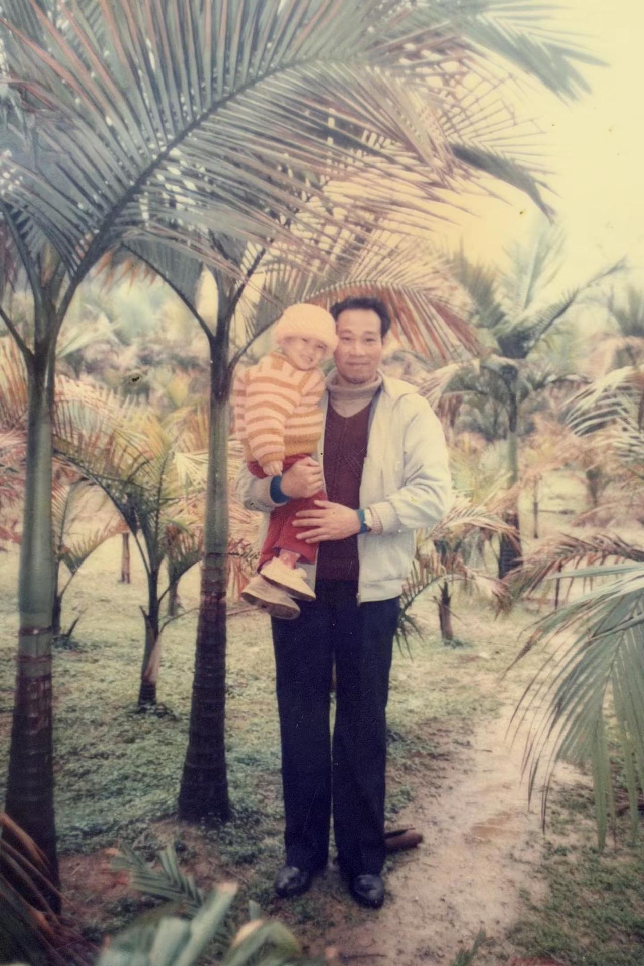 以前总以为，是爸爸没福气，辛苦了一辈子，还没来得及享清福就走了，后来才懂，真正没