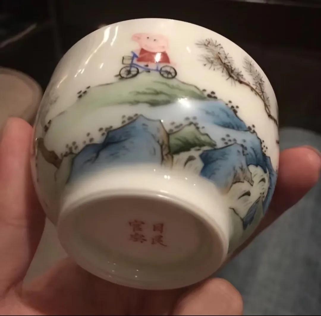 网上淘到一件精美的瓷器，大家帮我看看这是哪个朝代的，是不是真品？