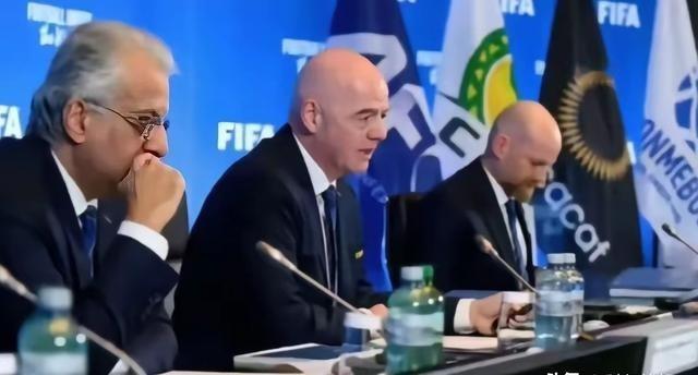 国际足联急疯了！居然派秘书长级别的高管亲自来华，一开口就狮子大开口，要价10多亿