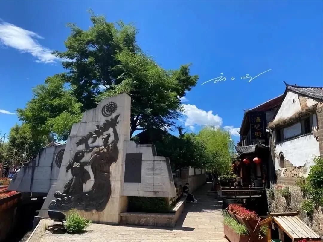 云南省这座举世闻名的旅游城市，常常会有争议，却一直经久不衰？

这里是刘小顺的旅