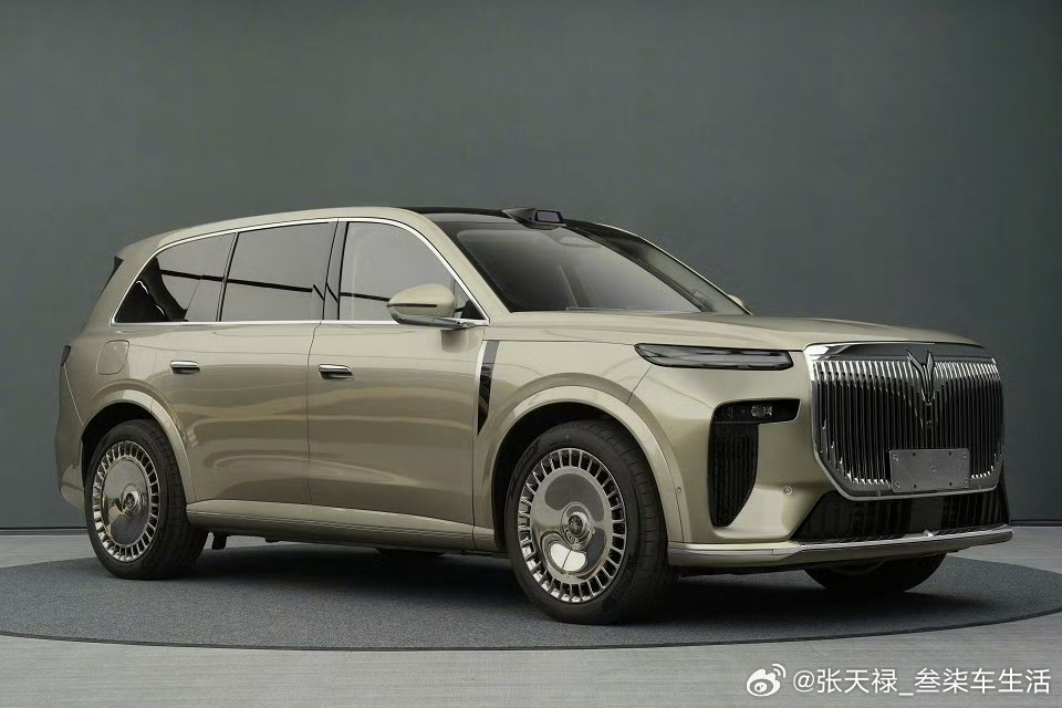 岚图泰山的工信部“证件照”来啦！车长5230mm，轴距3120mm，气场非常强大