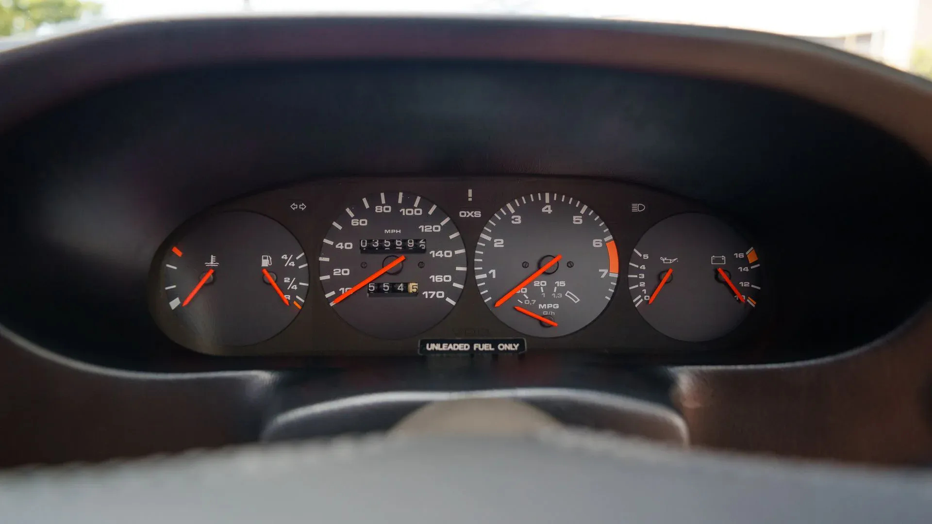 Straman改装保时捷928敞篷车，核心车型是一台1982款保时捷928、由美
