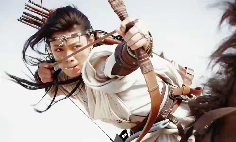看了电影《镖人：风起大漠》，感觉有这么几点不足之处：
一、故事情节有些老套，这种