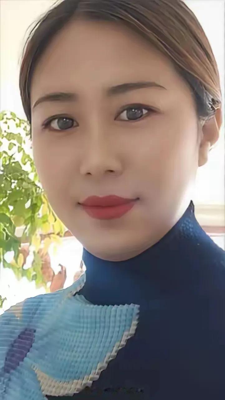 红颜一笑，倾国倾城。