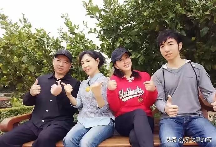 这次我站在刘晓庆一边！

说实话，对于刘晓庆这个人褒贬不一，我个人也是，有敬佩她